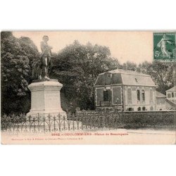 COULOMMIERS: statue de beaurepaire - très bon état