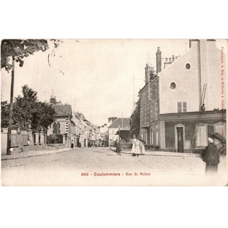 COULOMMIERS: rue de melun - très bon état