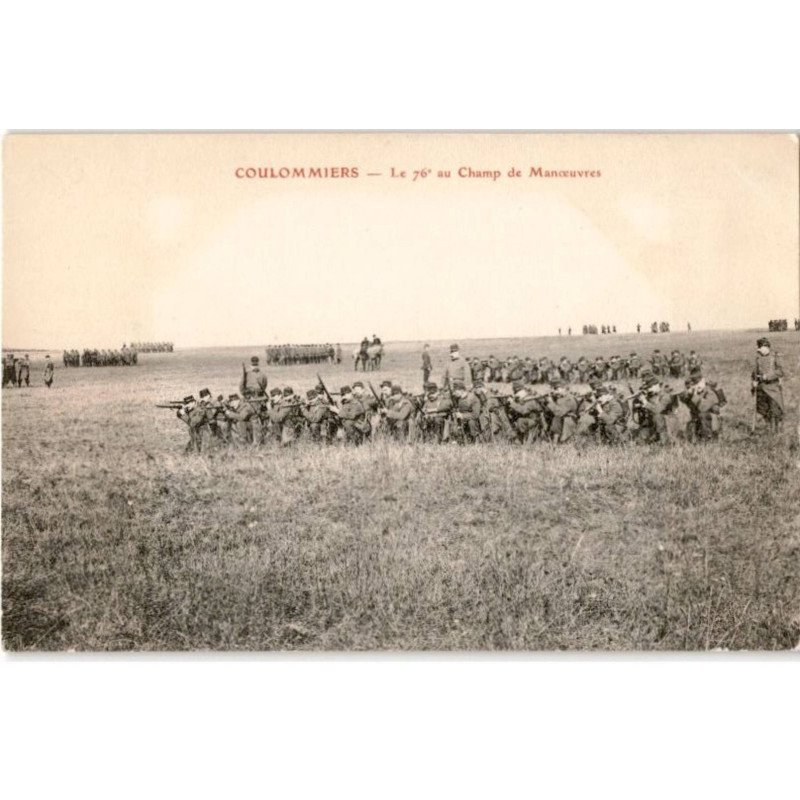 COULOMMIERS: le 76e au champ de manoeuvres - très bon état