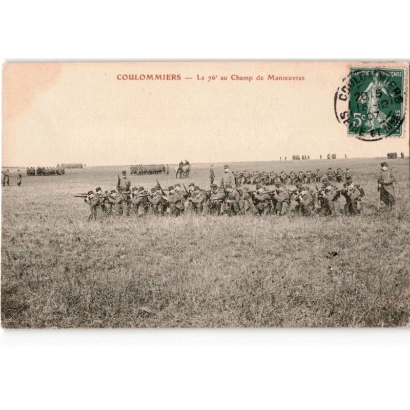 COULOMMIERS: le 76e au champ de manoeuvre - très bon état