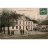 CRECY-en-BRIE: hôtel de ville - très bon état