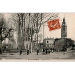 CRECY-en-BRIE: les promenades - très bon état