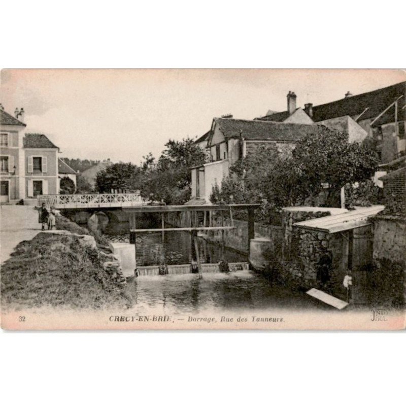 CRECY-en-BRIE: barrage rue des tanneurs - très bon état