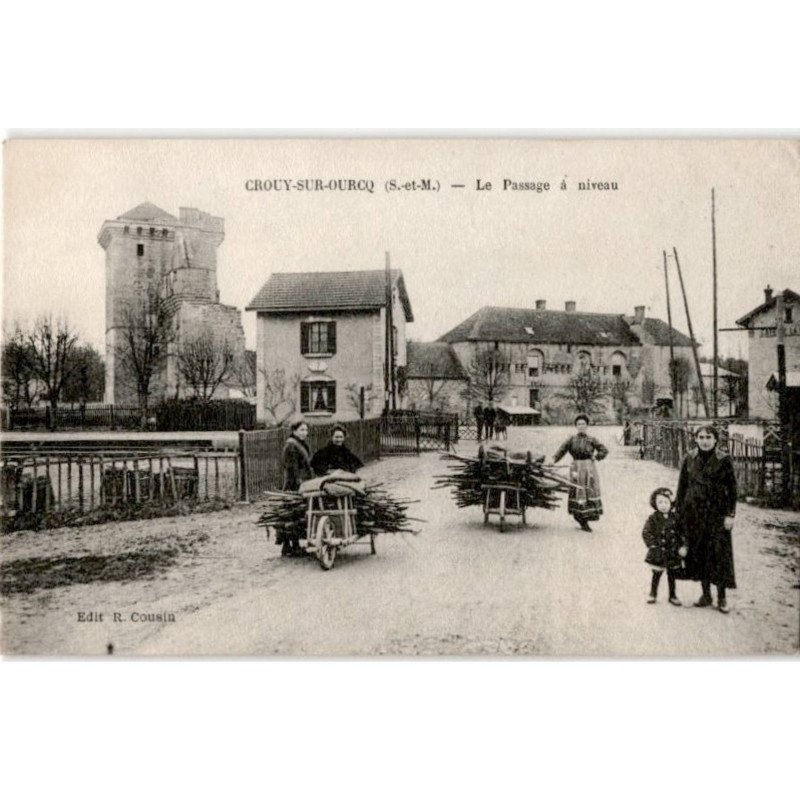 CROUY-sur-OURCQ: le passage à niveau - très bon état