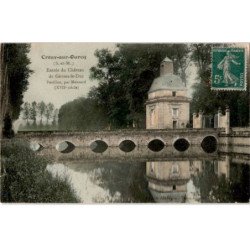 CROUY-sur-OURCQ: entrée du château de gèvres-le-duc pavillon par mansard XVIIe siècle - très bon état