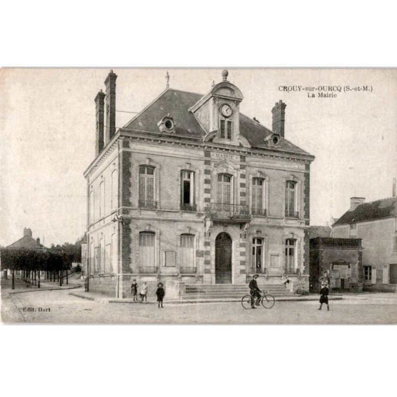 CROUY-sur-OURCQ: la mairie - très bon état