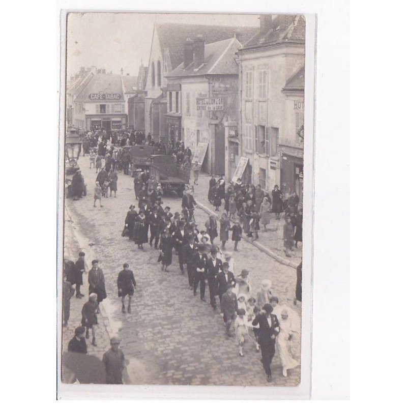 MERU - 2 cpa - Mariage - Fête - très bon état