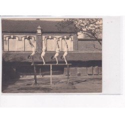 MERU - Juillet 1946 - La Méruvienne (2 photos) - très bon état