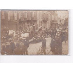 MERU - Carte photo - Cavalcade - très bon état