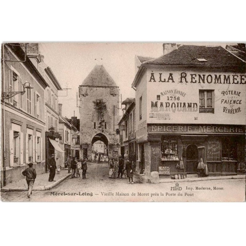 MORET-sur-LOING: vieille maison de moret près la porte du pont - très bon état