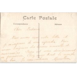 MORET: vieille maison sucre d'orge des religieuses de moret - état