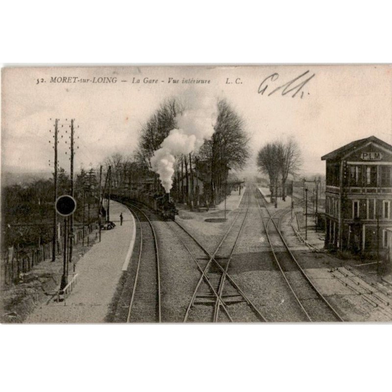 MORET-sur-LOING: la gare, vue intérieure - très bon état