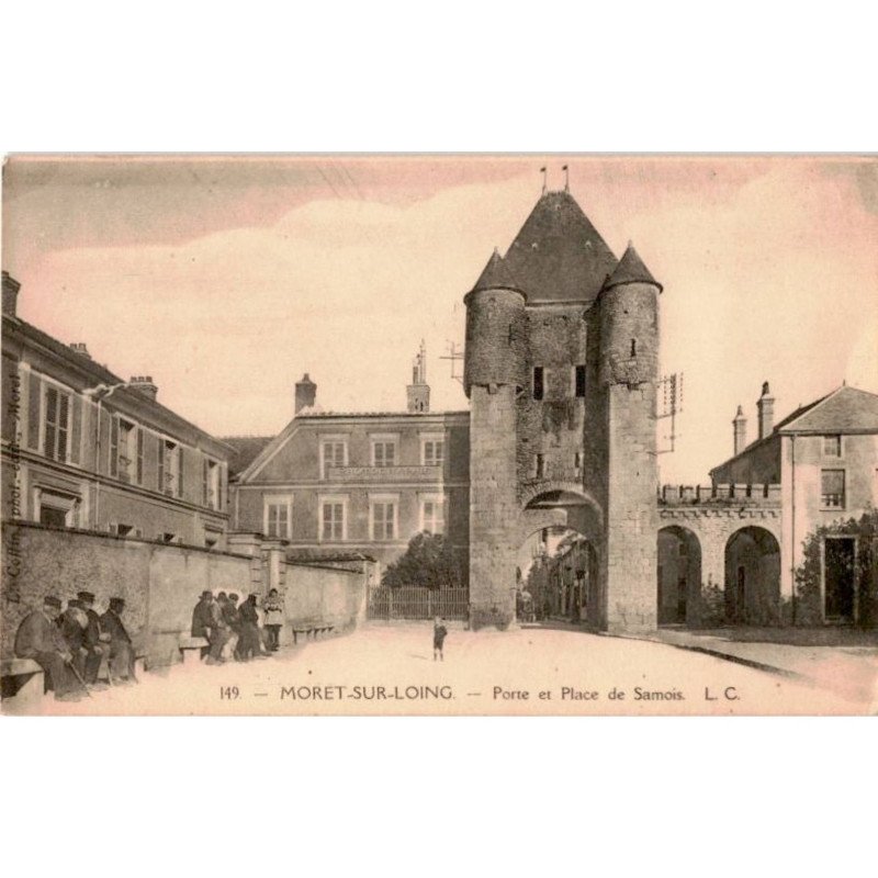 MORET-sur-LOING: porte et place de samois - très bon état