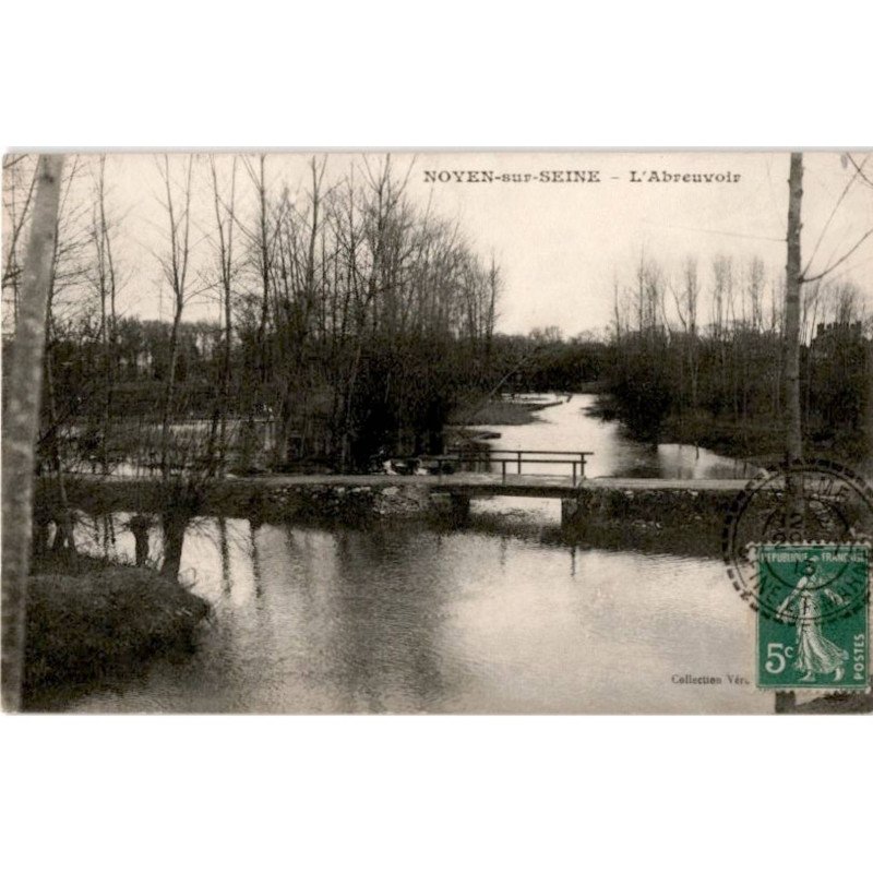 NOYEN-sur-SEINE: l'abreuvoir - très bon état