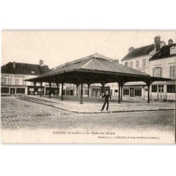 NANGIS: la halle aux grains - très bon état