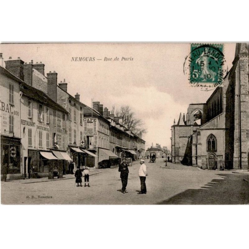 NEMOURS: rue de paris - très bon état