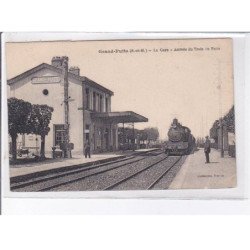 GRAND-PUITS: la gare, arrivée du train de paris - très bon état