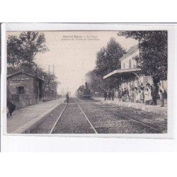 CHEVAL-BLANC: la gare, arrivée du train de cavaillon - très bon état