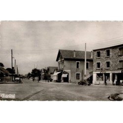VIRY-CHATILLON: place du pavillon - très bon état