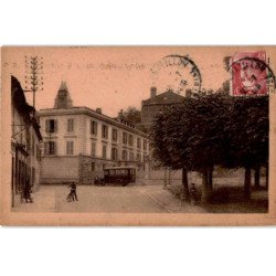 VIRY-CHATILLON: place de la république et le manoir de pied-de-fer - très bon état