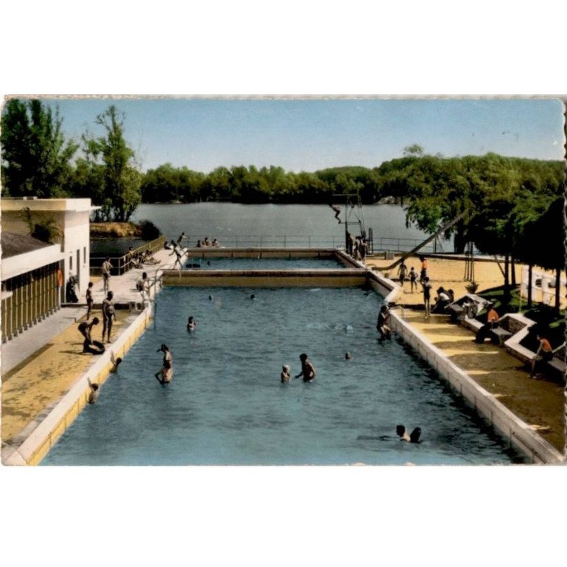 VIRY-CHATILLON: la piscine municipale - état