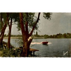 VIRY-CHATILLON: ski nautique -  bon état