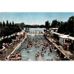 VIRY-CHATILLON: la piscine - très bon état
