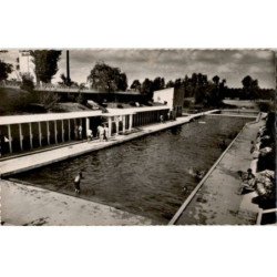 VIRY-CHATILLON: la piscine - très bon état