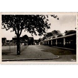 VIRY-CHATILLON: le marché - très bon état