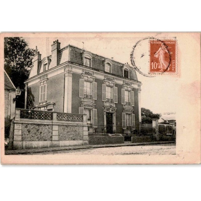 VIRY-CHATILLON: bâtiment - bon état