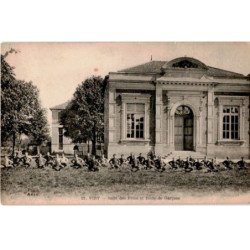 VIRY-CHATILLON: salle des fêtes et école de garçons - très bon état