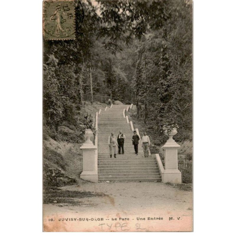JUVISY-sur-ORGE: le parc, une entrée - bon état