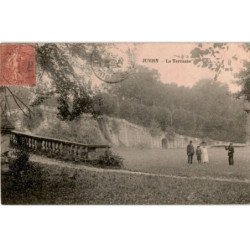 JUVISY: la terrasse - très bon état