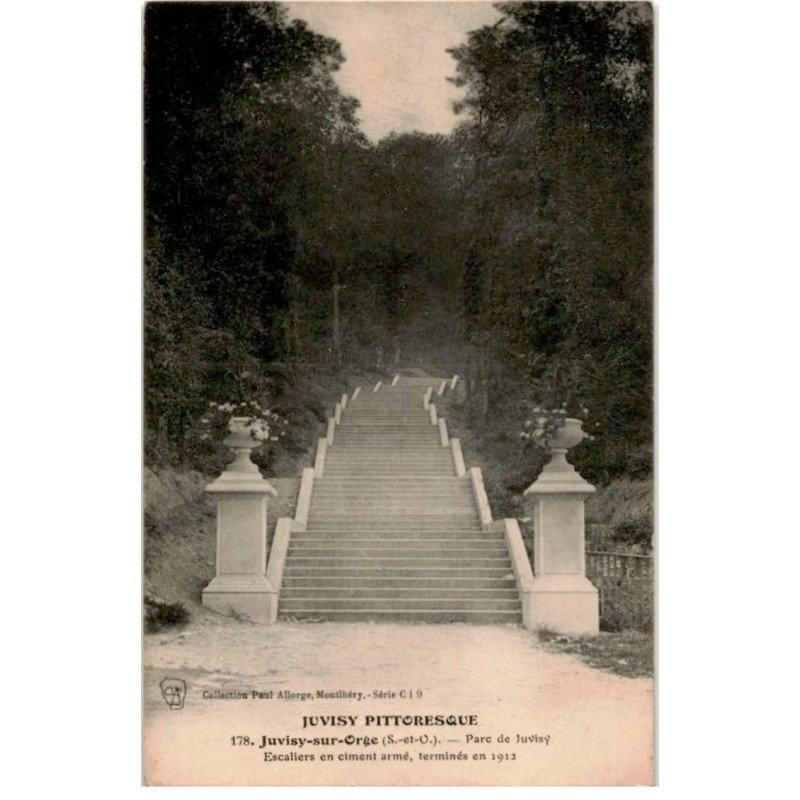 JUVISY-sur-ORGE: parc de juvisy escaliers en ciment armé terminé en 1912 - très bon état