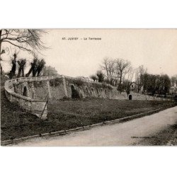 JUVISY-sur-ORGE: bla terrasse - très bon état