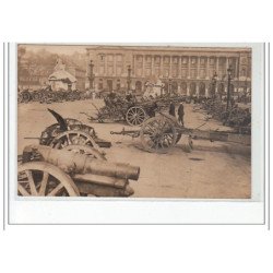 PARIS 1er : carte photo de canons sur la place de la Concorde (ww1) - très bon état