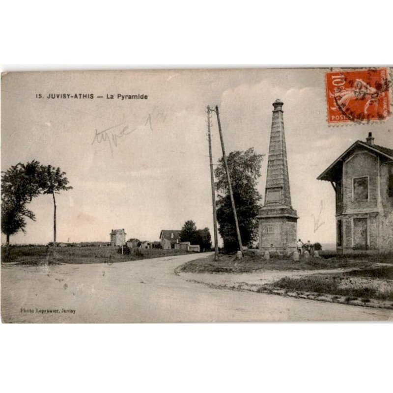 JUVISY-sur-ORGE: la pyramide - état