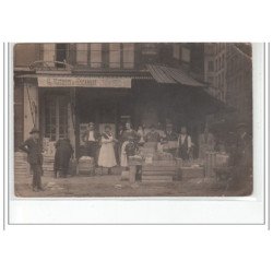 PARIS 1er : carte photo """"au Marquis de l'Escargot"""" rue Pierre Lescot - bon état (2 coins pliés)