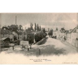 JUVISY-sur-ORGE: la place du marché - très bon état