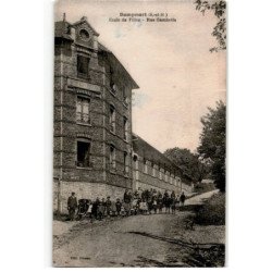 DAMPMART: école de filles rue gambetta - état