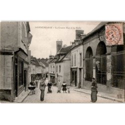 DONNEMARIE: la grande rue et la halle - très bon état