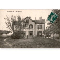 DORMELLES: la mairie - très bon état