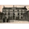 EGREVILLE: mairie école des garçons - très bon état