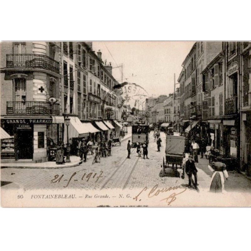 FONTAINEBLEAU: rue grande - très bon état