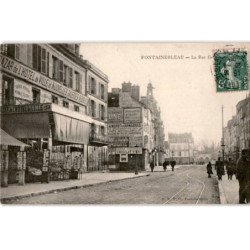 FONTAINEBLEAU: la rue grande - très bon état