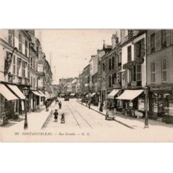 FONTAINEBLEAU: rue grande - très bon état