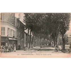 FONTAINEBLEAU: avenue du chemin de fer - très bon état