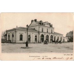 FONTAINEBLEAU: la gare - état