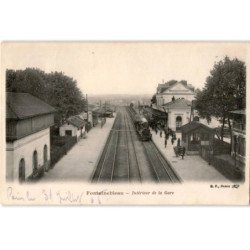 FONTAINEBLEAU: intérieur de la gare - état