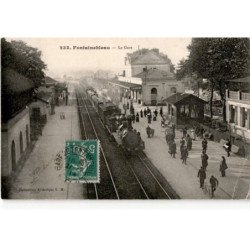 FONTAINEBLEAU: la gare - très bon état